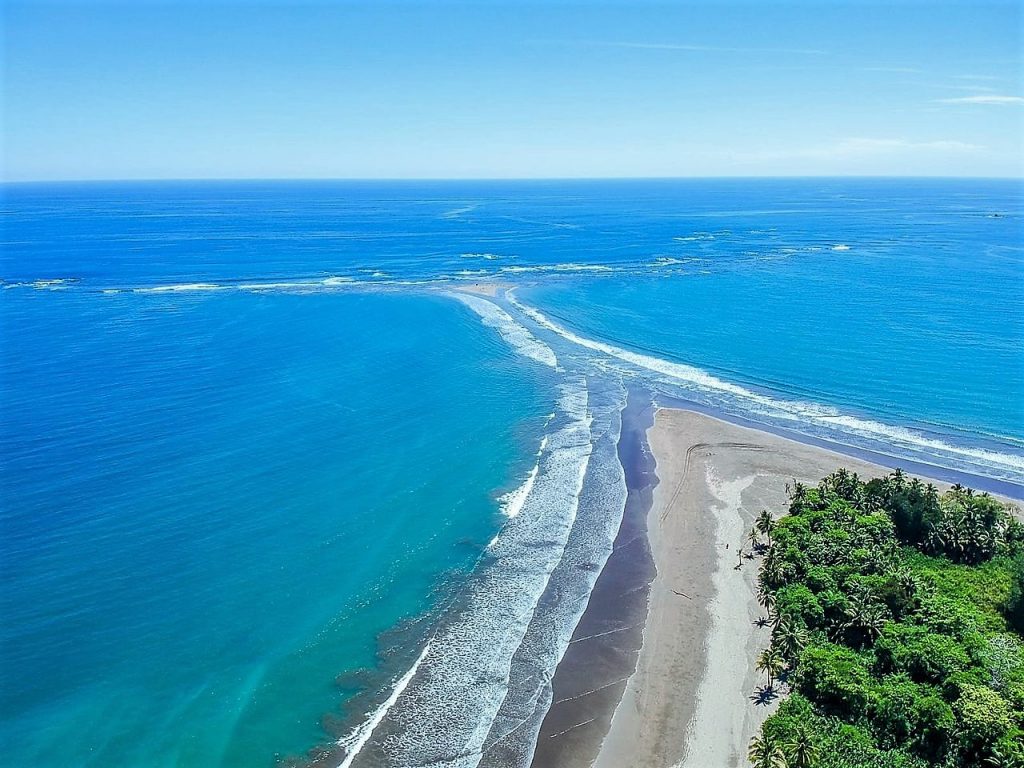 A dozen unique beaches close to Natures Edge - Marino Ballena National Park - Whales Tail - Punta Uvita